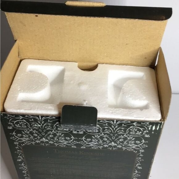 Avon - Vintage Thomas Kinkade Sweetheart Cottage Clock (battery operated) - Picture 7 of 10